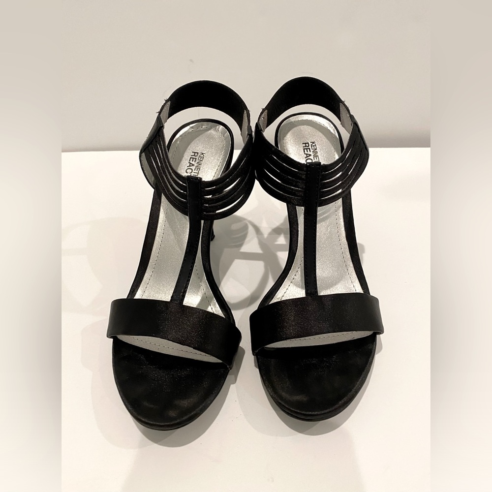 KENNETH COLE REACTION KNOW WSY SJ T-strap EVENING Shoe Black Satin Size 7.5 M